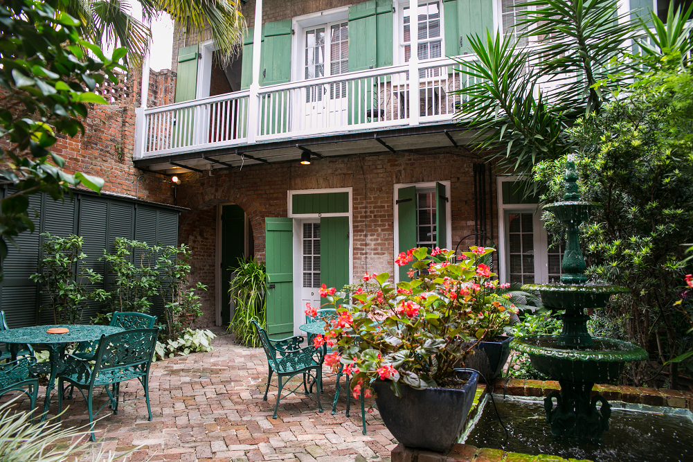 garden courtyard in New Orleans